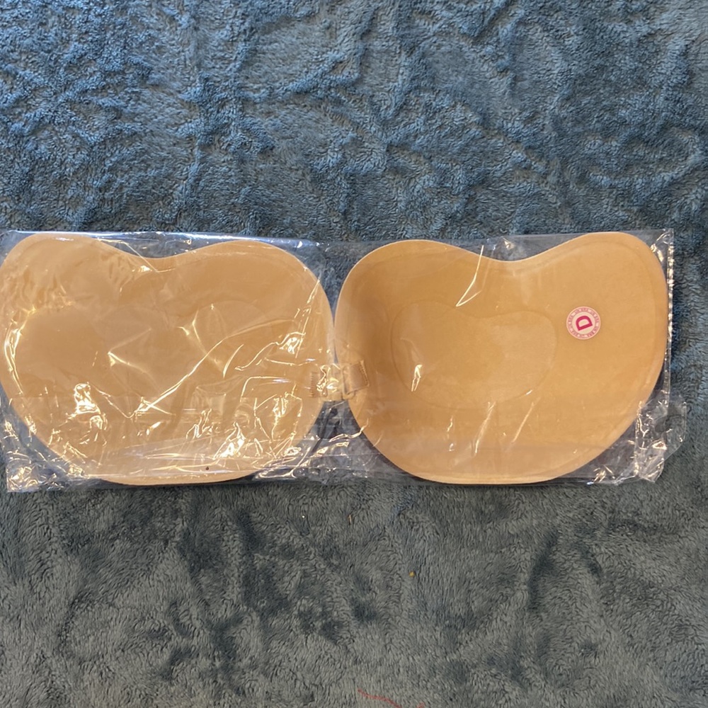 Sticky Bra - Picture 2 of 2